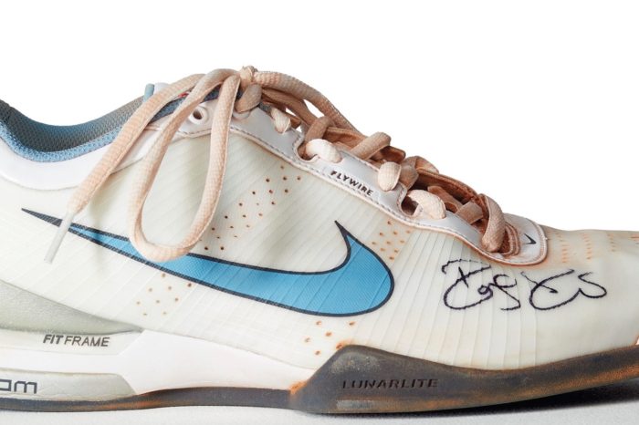 Lot 13 – sneaker (3)