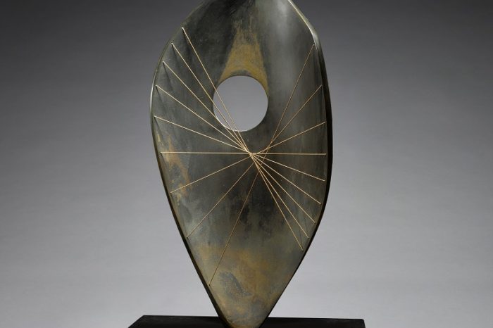Lot 5, Dame Barbara Hepworth, Curved Form (Bryher), est £500,000 – 800,000 © Sotheby’s
