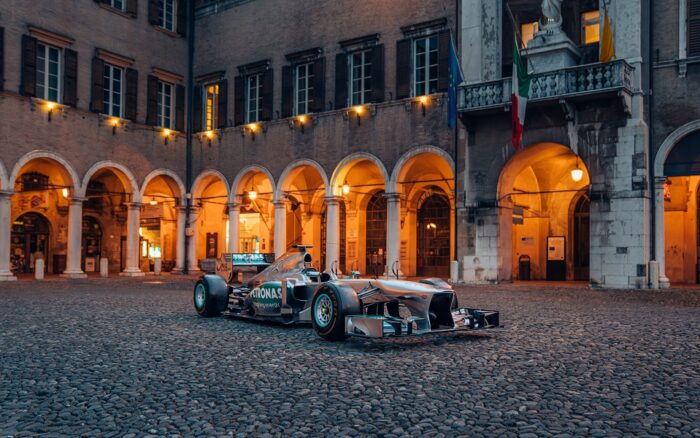 The Confluence of Champions–Lewis Hamilton s First Race Winning Mercedes F1 Car and Tom Brady s Final Game Worn Jersey Head to Auction_0