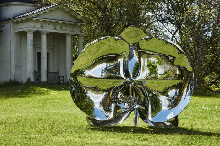 Marc Quinn, Light into Life (Photosynthetic Form), executed in 2023